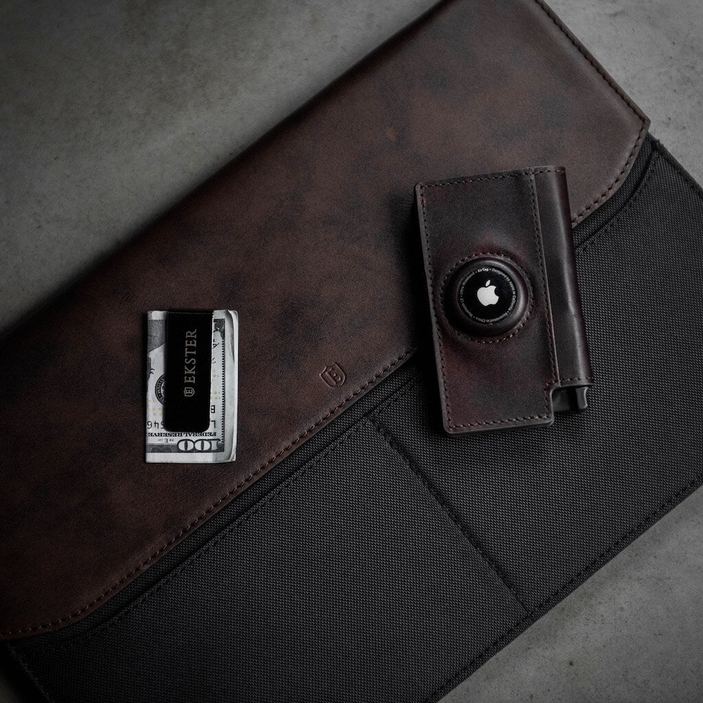 Wallet for AirTag | Brown