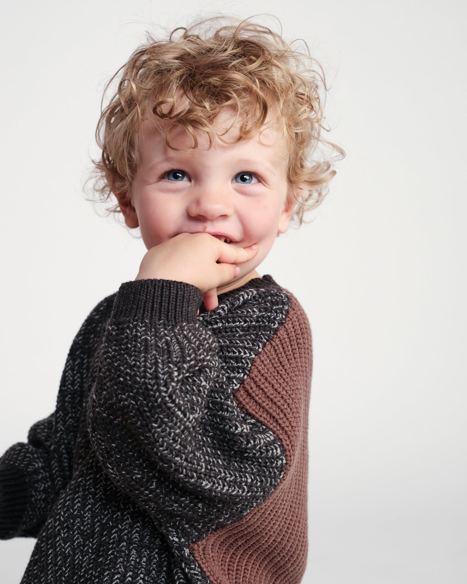 Boxy Sweater - Chunky | Black Melange Brown