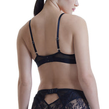 Eyelash Lace Bralette | Black
