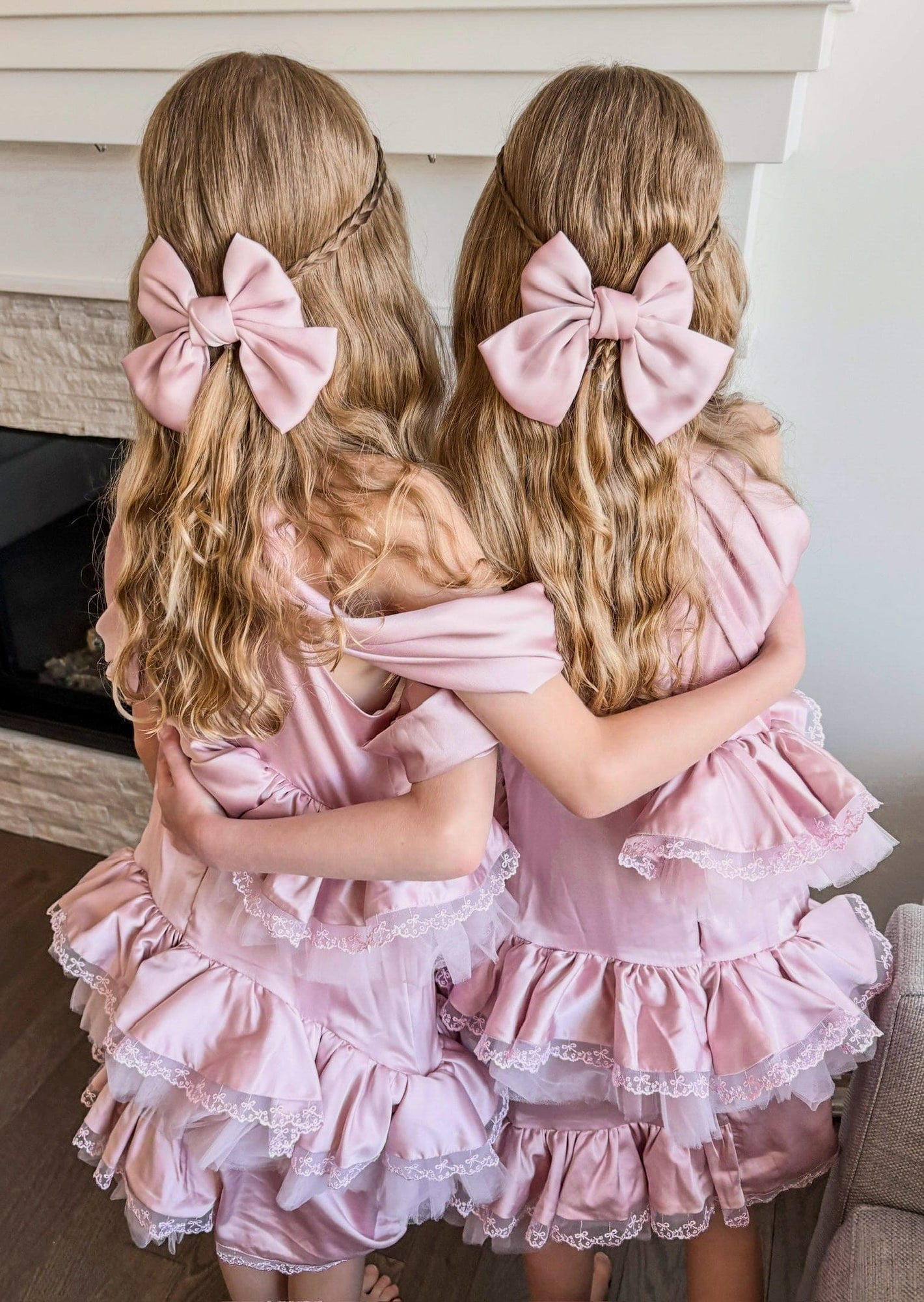 Abigail Hair Bow - Petite Maison Kids