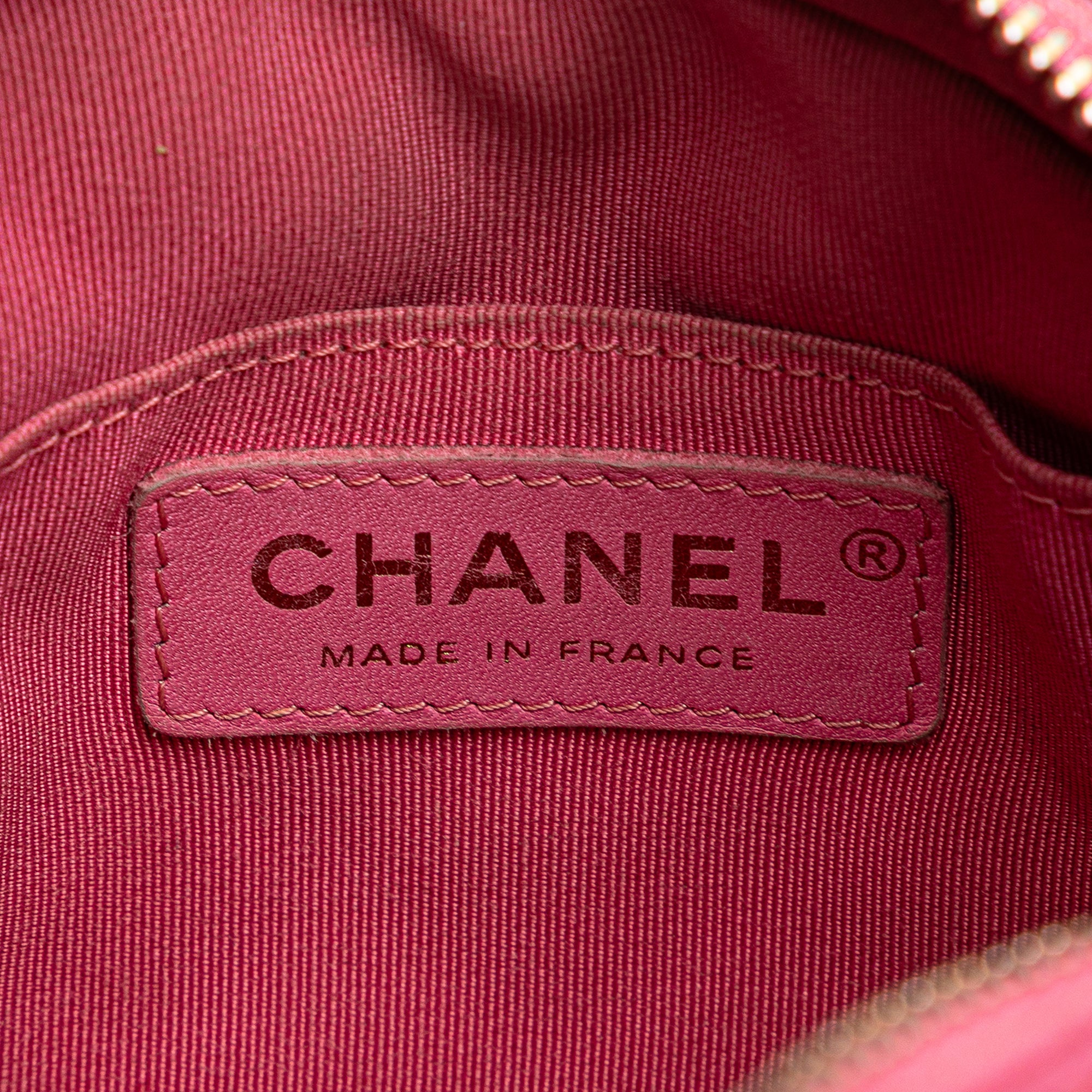 Chanel | Pre-Owned Quilted Caviar CC Day Camera Bag | Pink