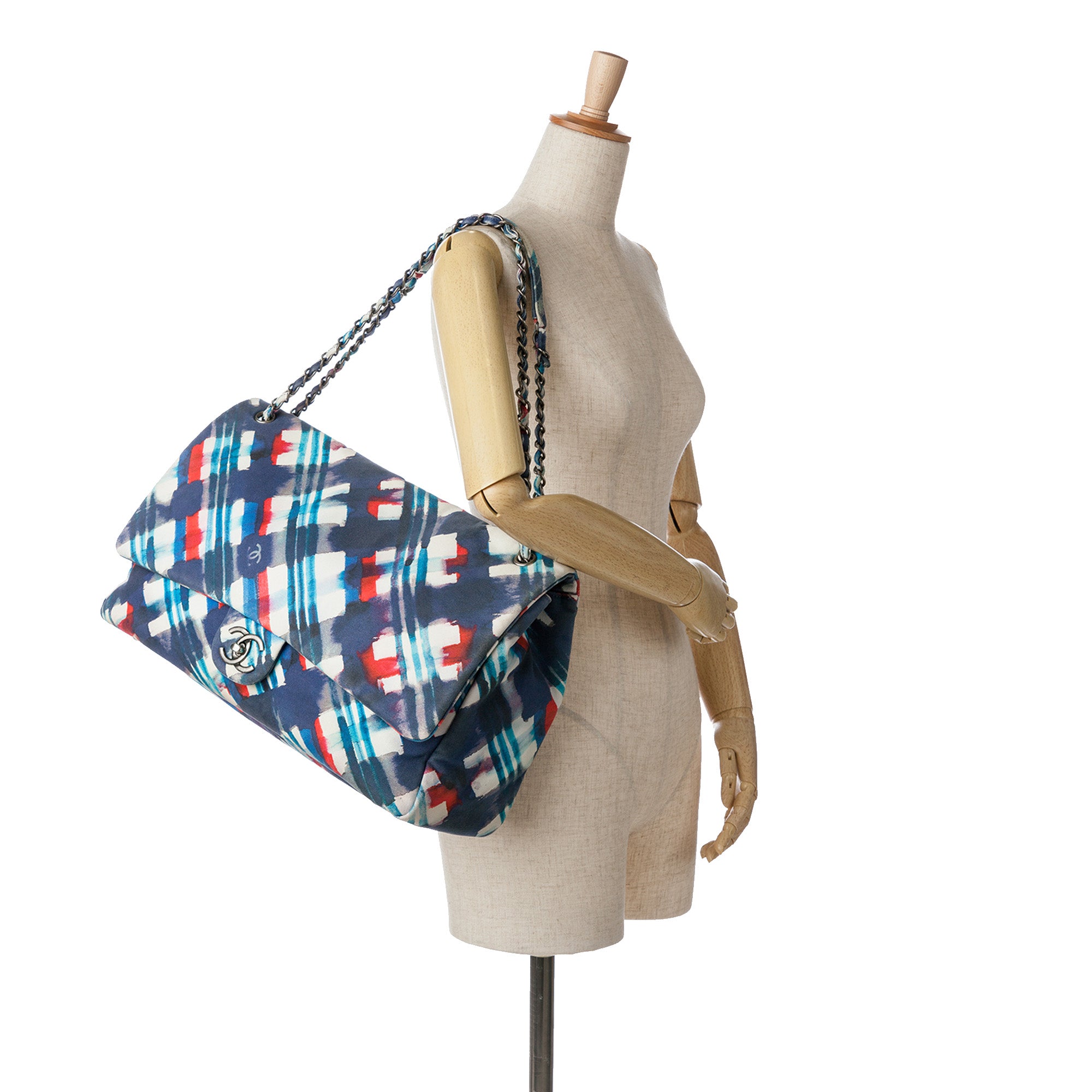 Chanel | Pre-Owned XXL Printed Canvas Airline Single Flap | Blue/Dark Blue