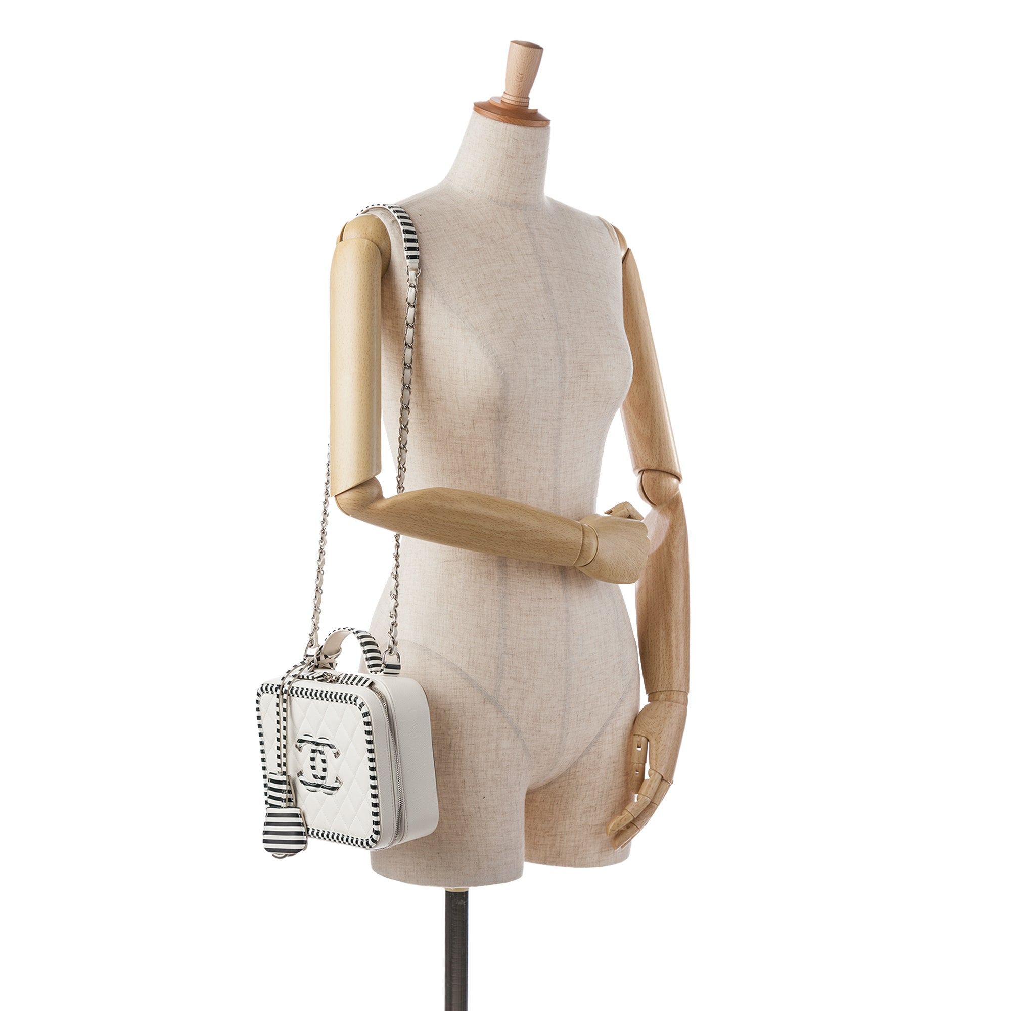 Chanel | Pre-Owned Medium Caviar CC Filigree Vanity Case | White