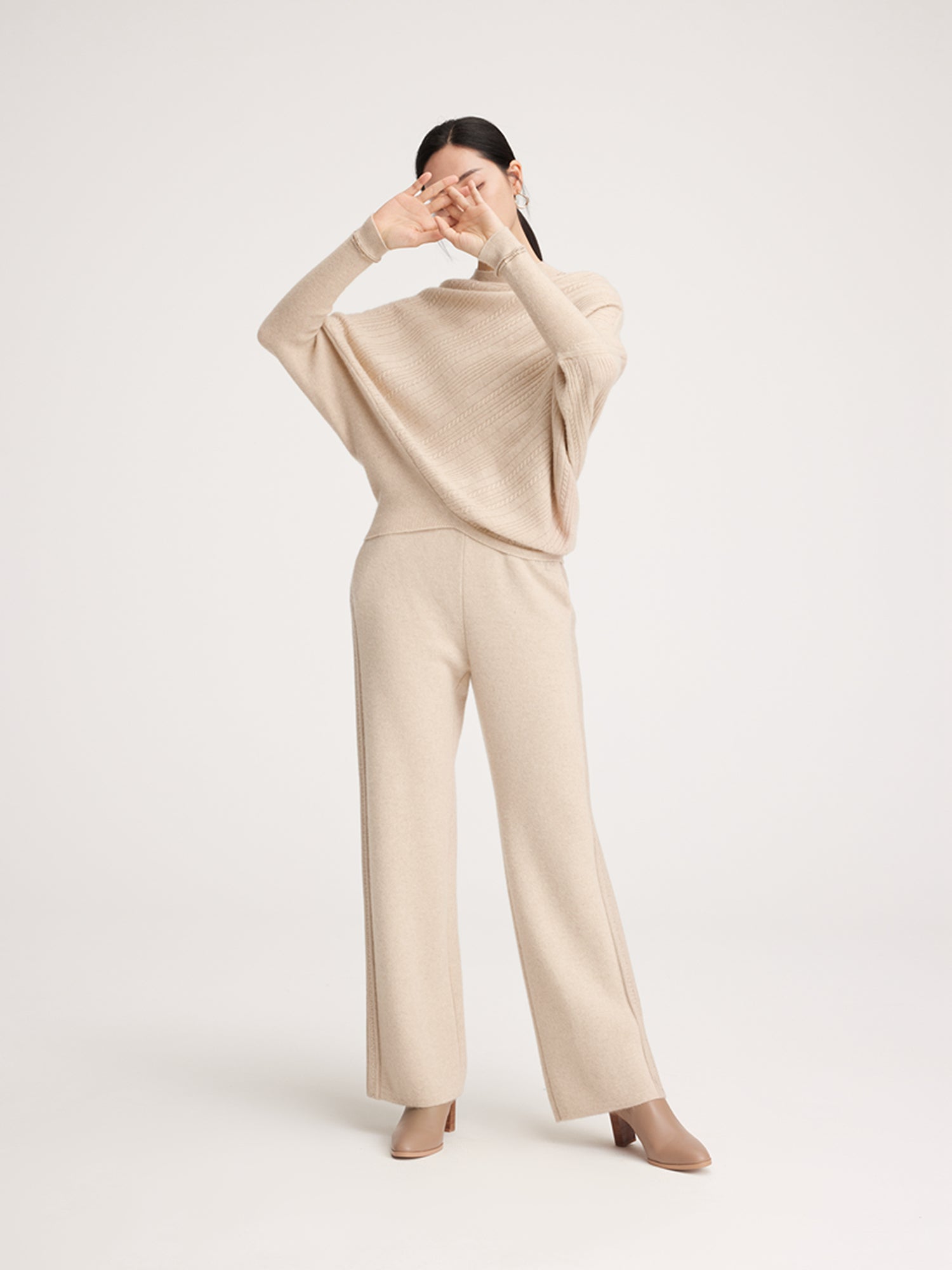 Cashmere Batwing Sleeves Twilled Sweater | Beige