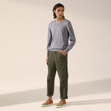 Mens | Cole Merino Lightweight V-Neck Sweater | Heather Grey