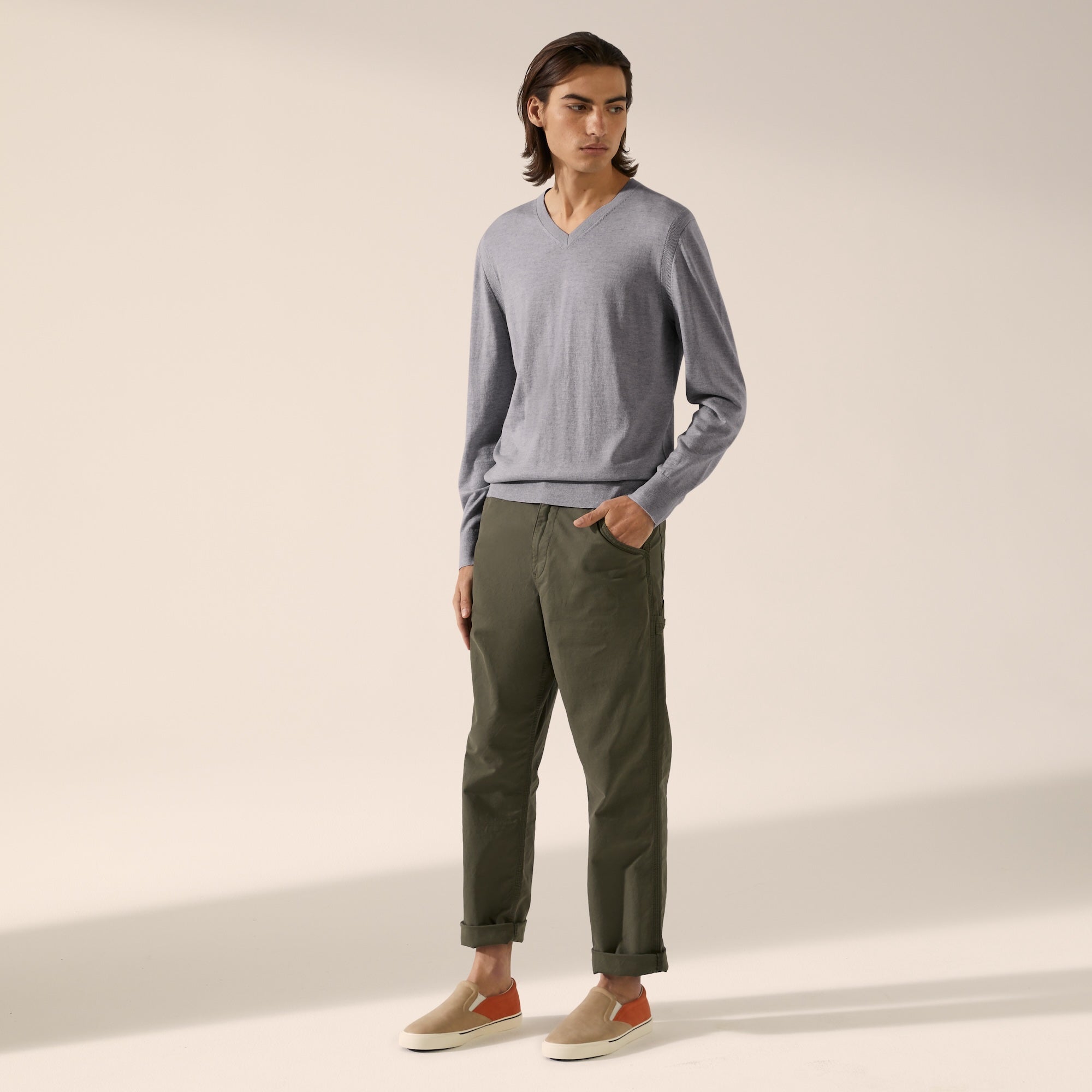 Mens | Cole Merino Lightweight V-Neck Sweater | Heather Grey