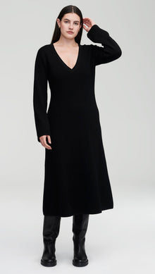 Everyday V-Neck Knit Dress in Merino Wool | Black