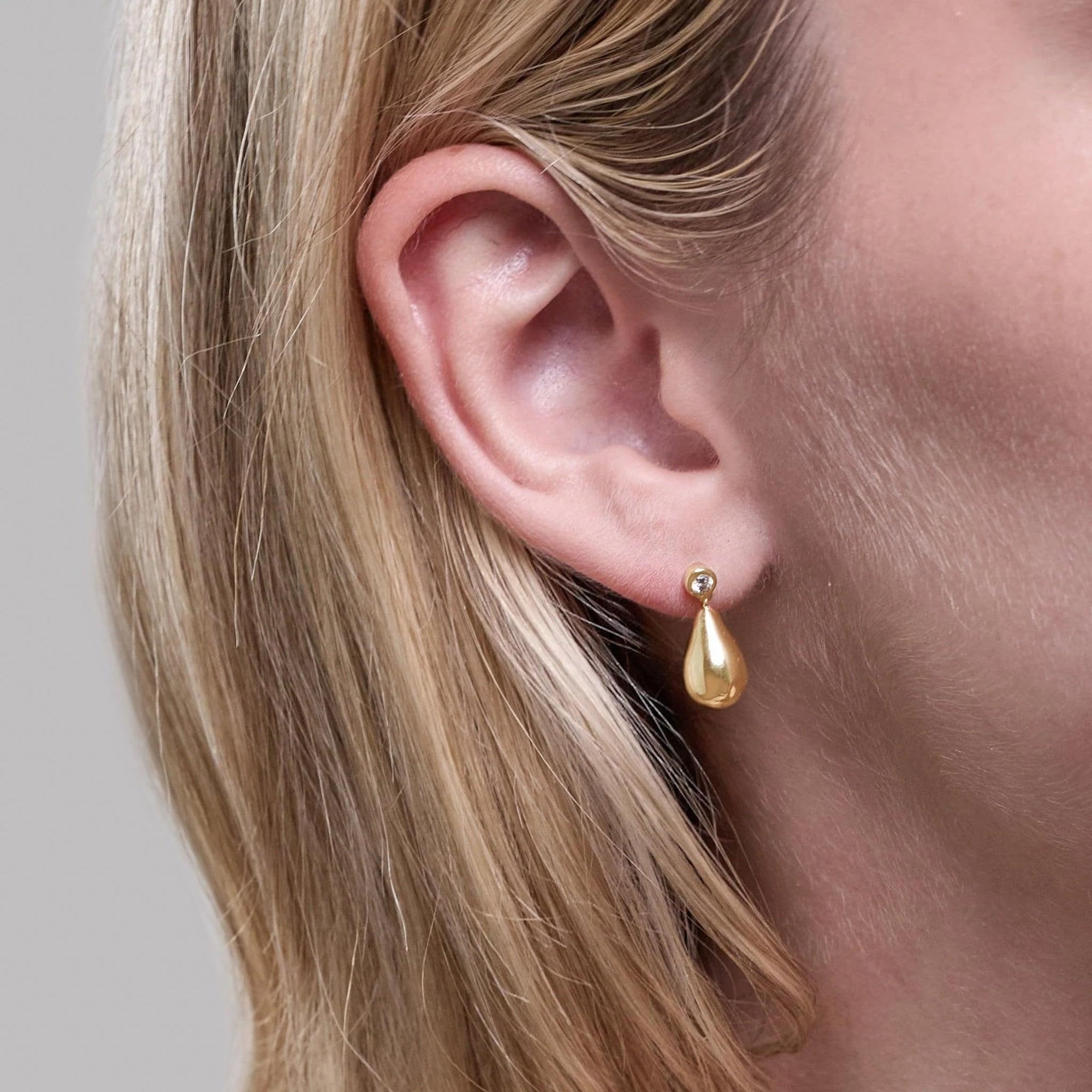 Womens | 0.10 CT Round Cut Lab Grown Accent Diamond | Dangle Earrings | 14K Yellow Gold Plated Silver | G-SI