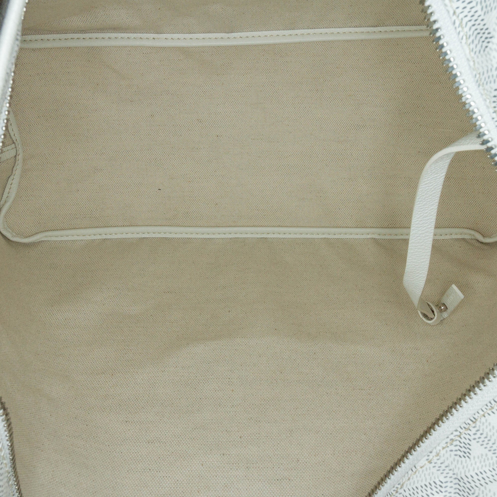 Goyard | Pre-Owned Goyardine Boheme Hobo - I | White