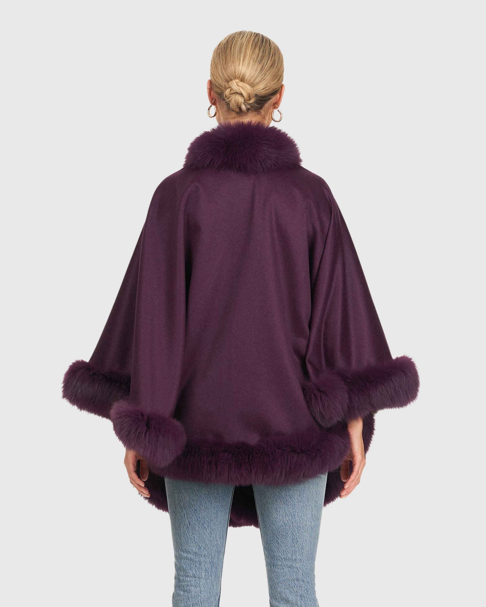Cashmere Capelet With Fox Trim | Dark Purple