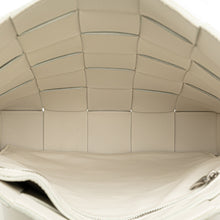 Bottega Veneta | Pre-Owned Nappa Intrecciato Cassette Messenger | White