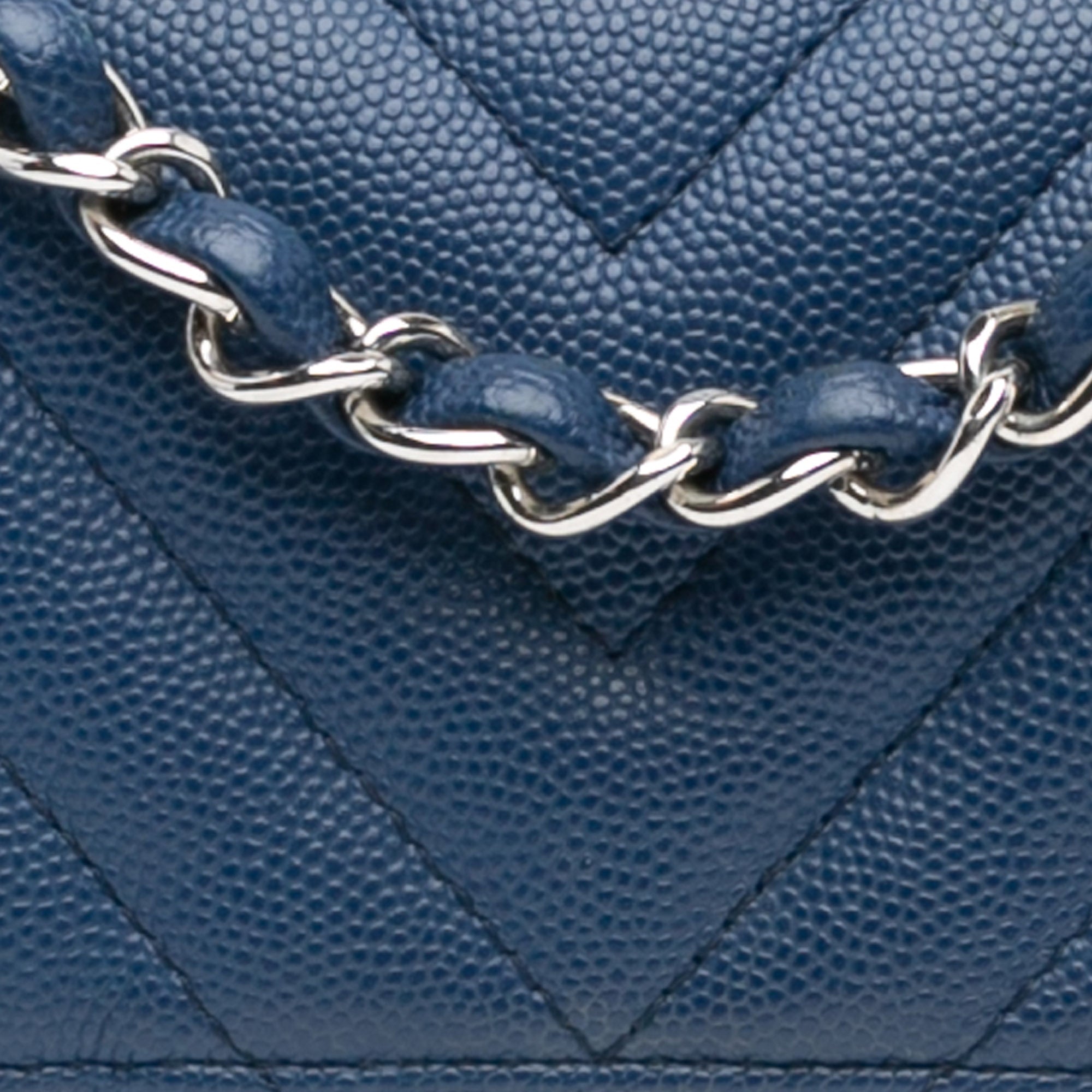 Chanel | Pre-Owned Mini Rectangular Classic Chevron Caviar Single Flap | Blue/Dark Blue