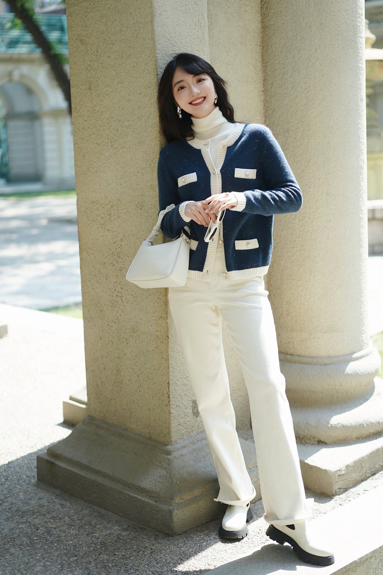 Turtleneck Cashmere Sweater | White