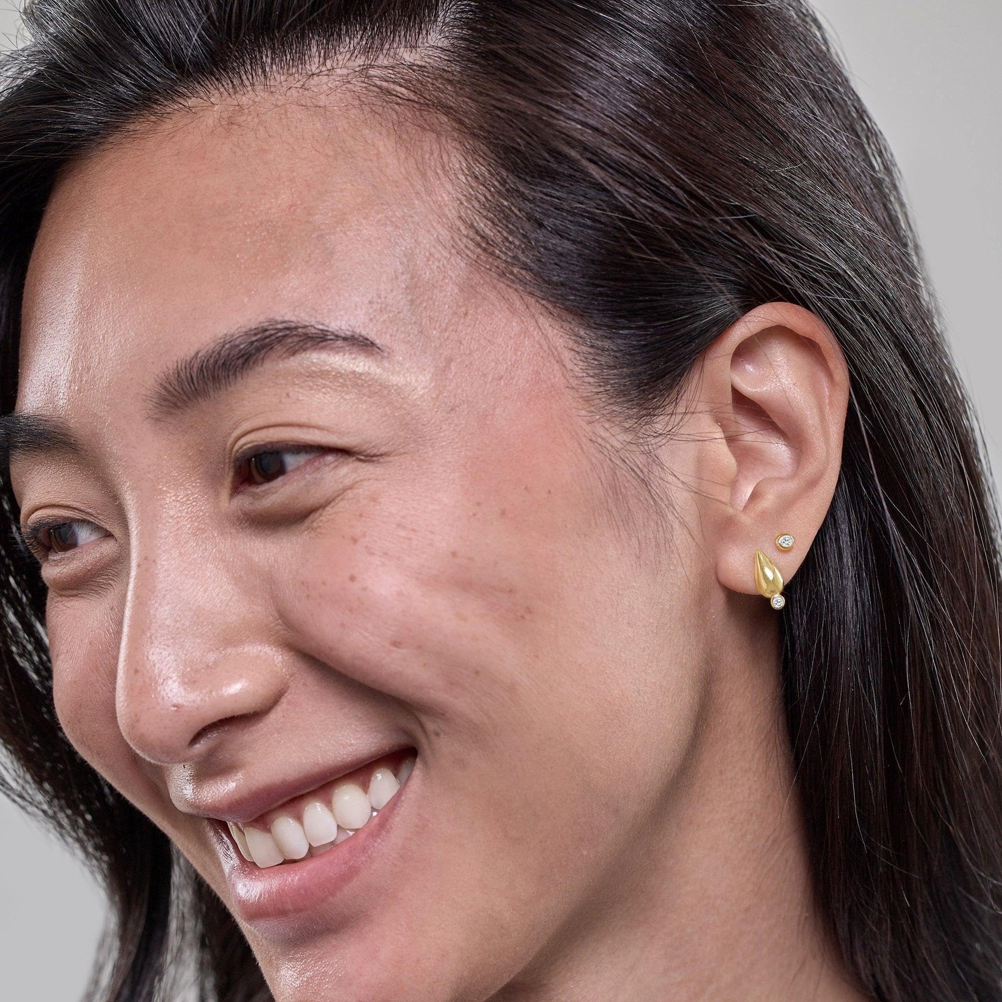 Womens | 0.10 CT Round Cut Single Stone Lab Grown Accent Diamond | Stud Earrings | 14K Yellow Gold Plated Silver | G-SI