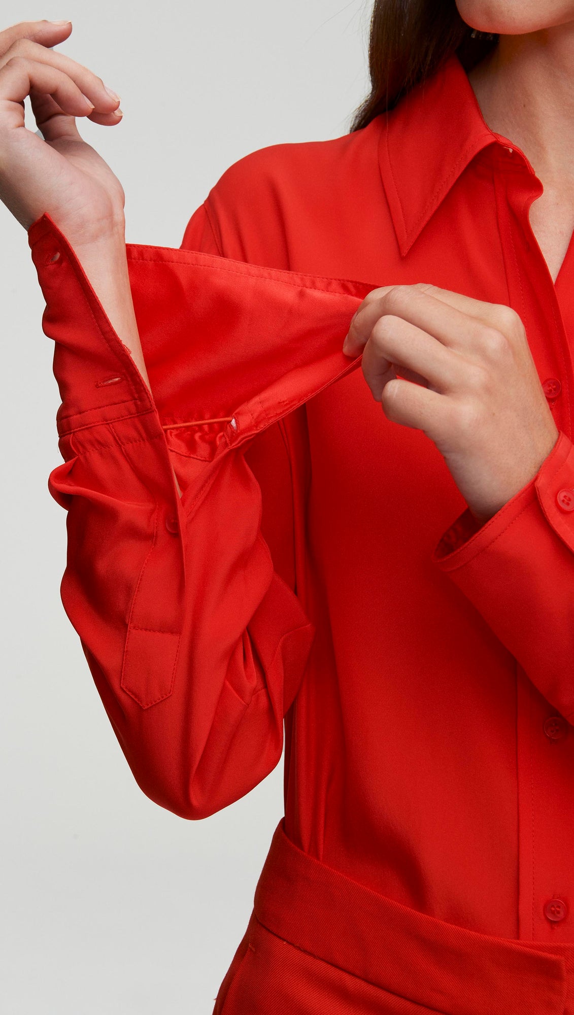 Slim Blouse in Matte-side Silk Charmeuse | Scarlet