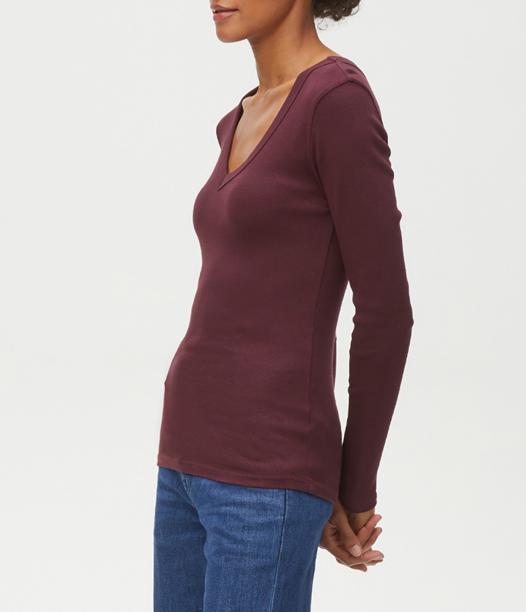 Layla V-Neck Tee | Auburn