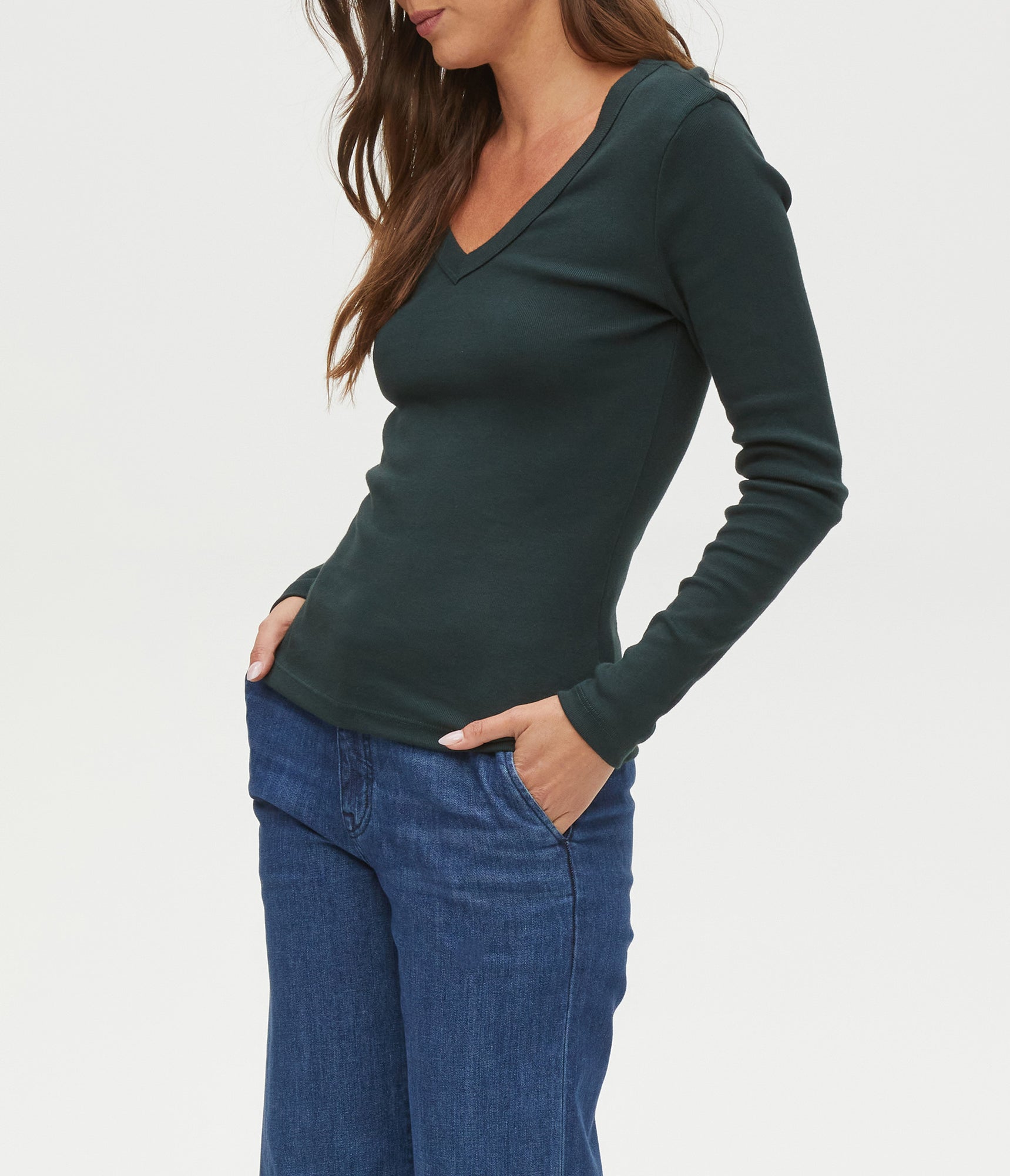 Layla V-Neck Tee | Bloom