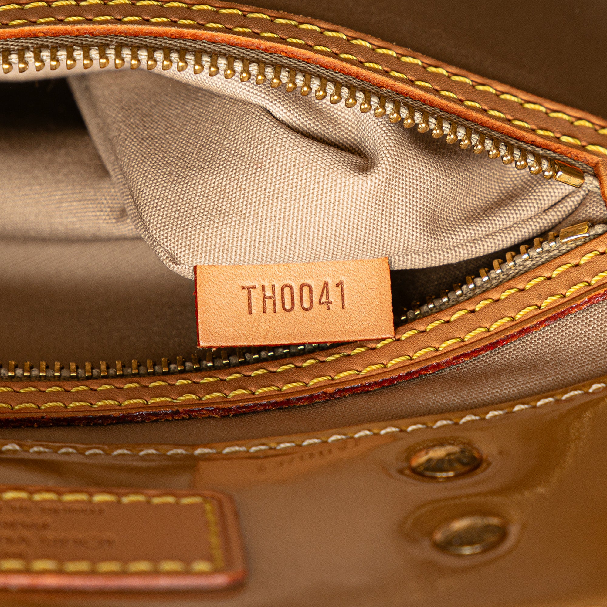 Louis Vuitton | Pre-Owned Monogram Vernis Reade MM | Brown/Beige