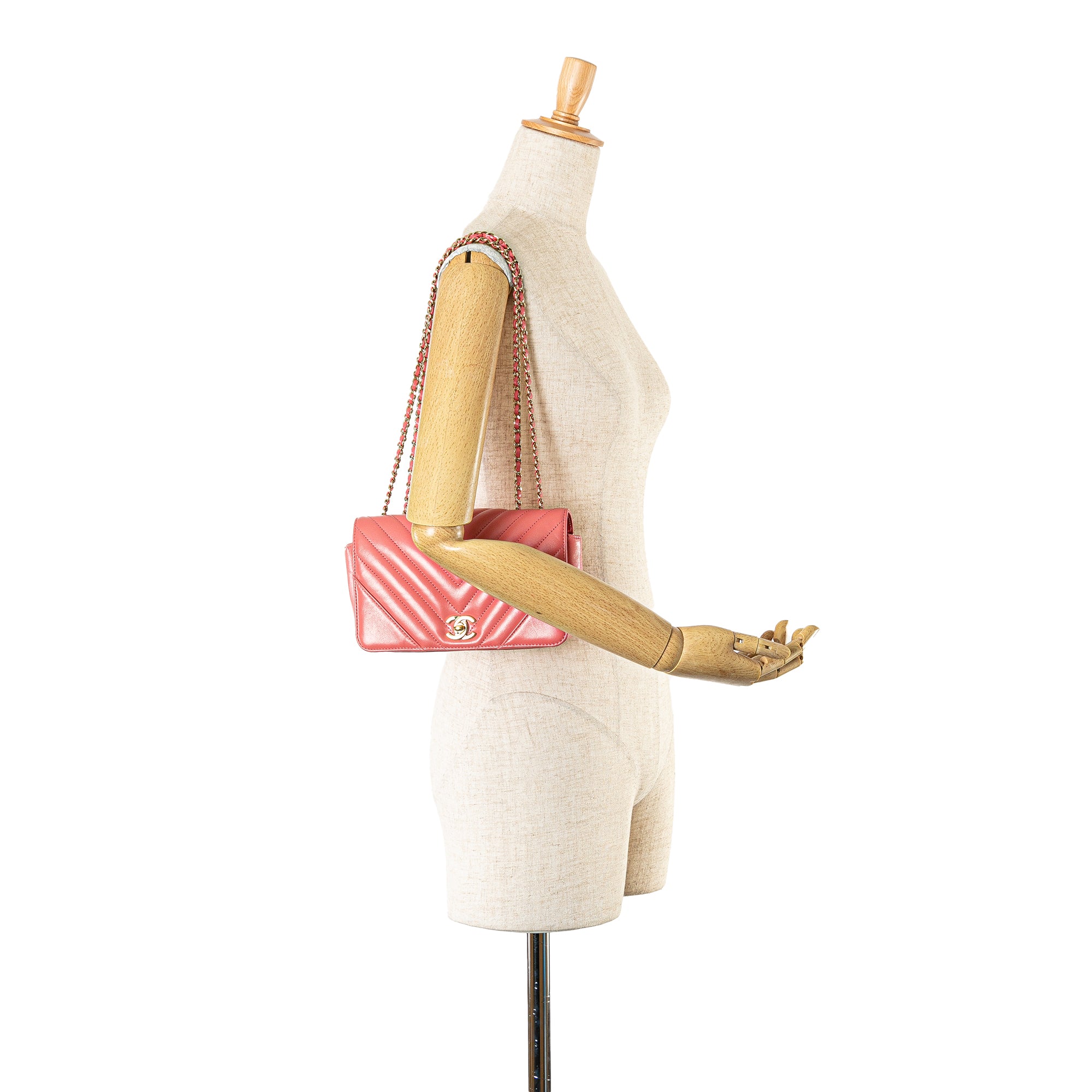 Chanel | Pre-Owned Mini Chevron Calfskin Statement Flap | Pink