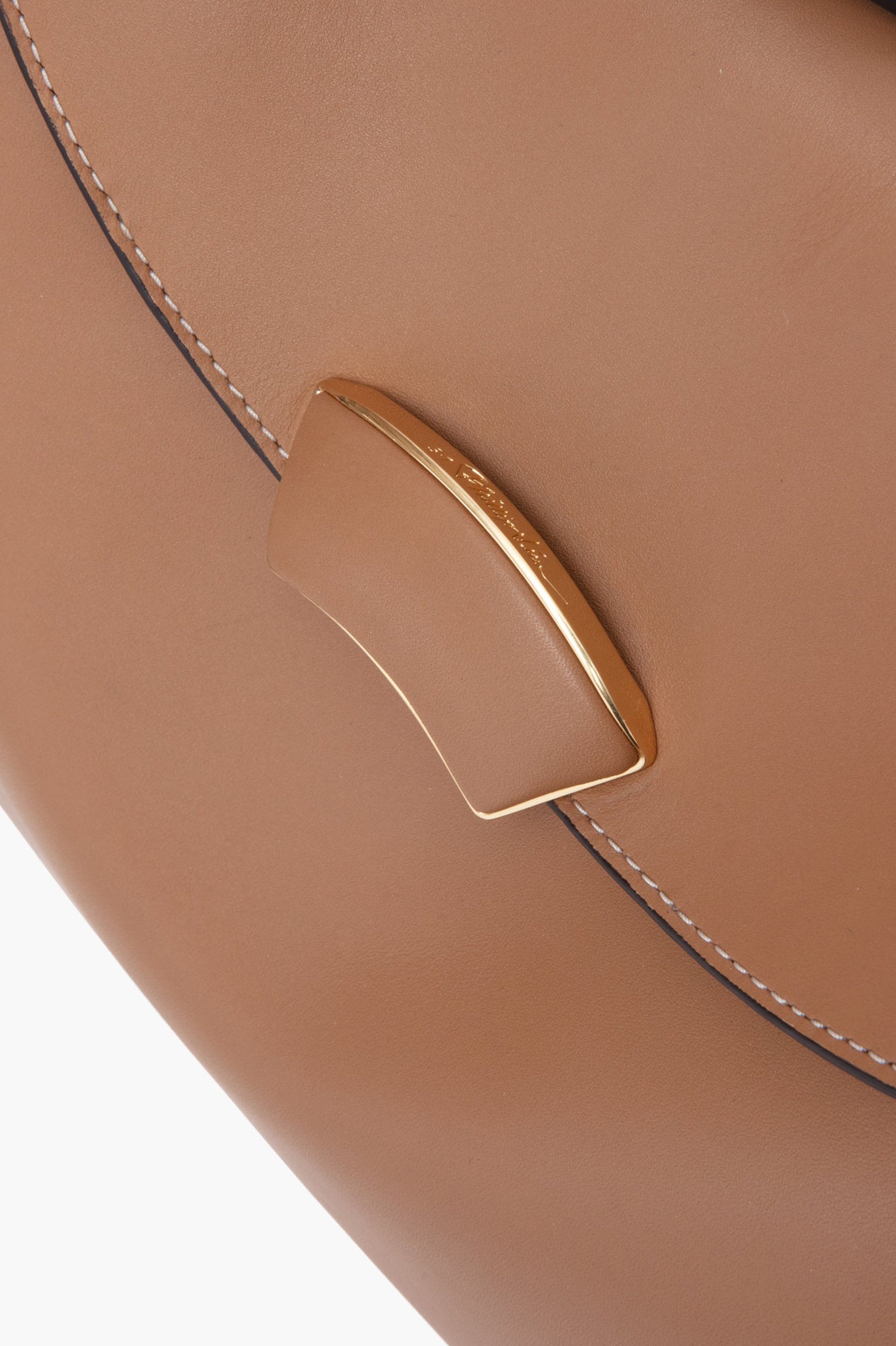 ID Soft Shoulder Bag | Camel
