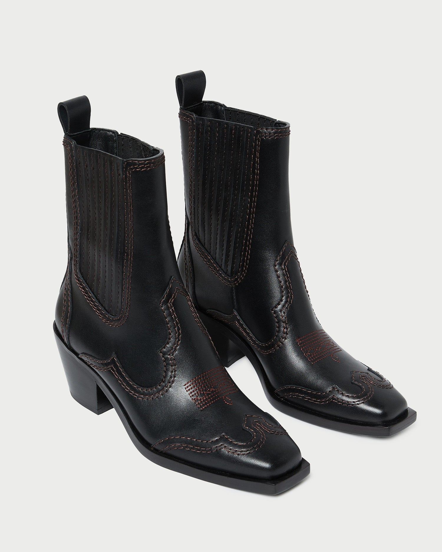 Color: Black/Brown