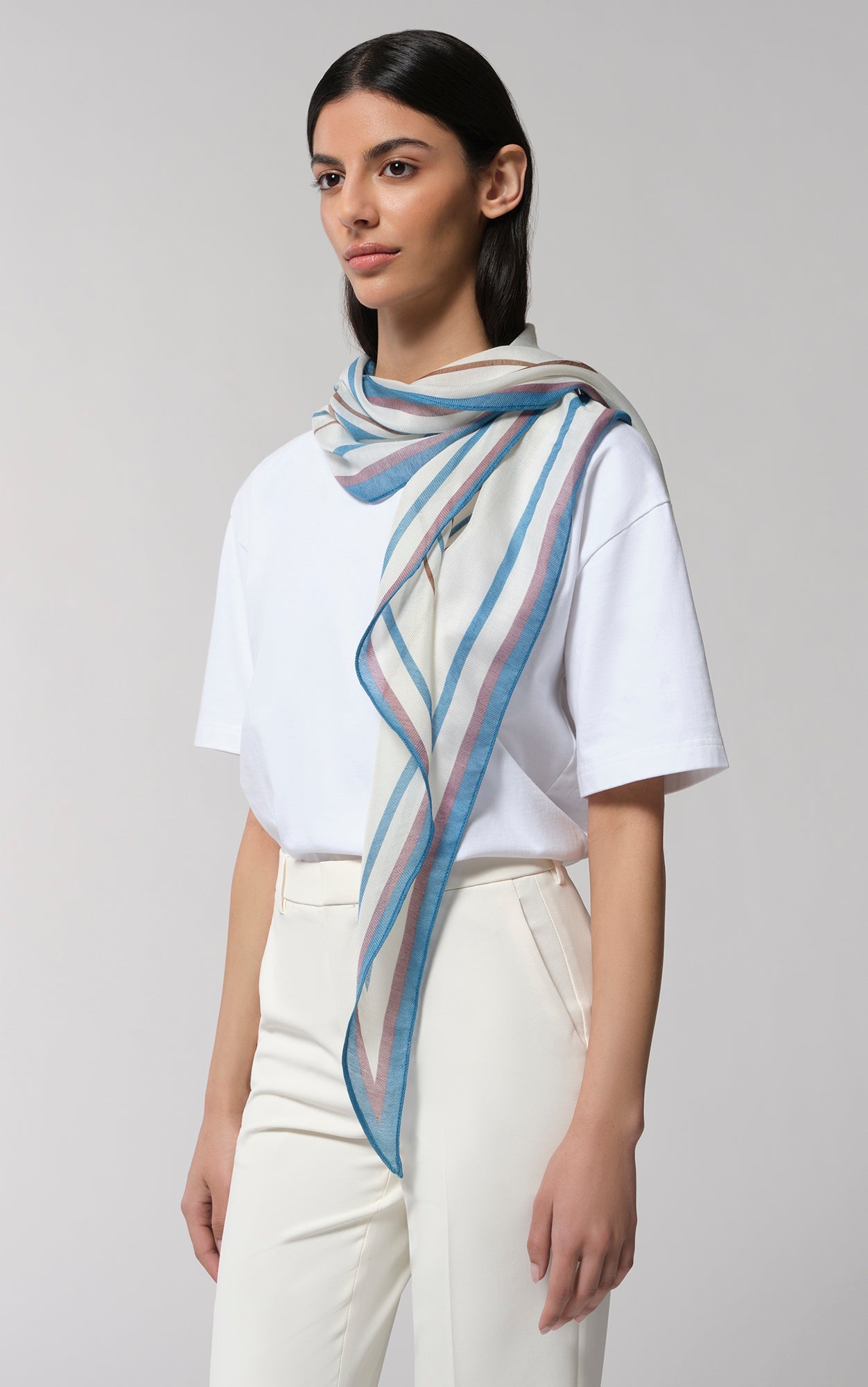 Alla Diamond-Shaped Scarf With Geometrical Pattern | Multicolor