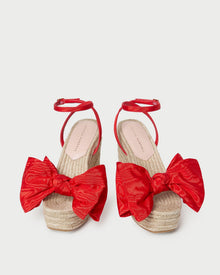 Color: Red/Natural