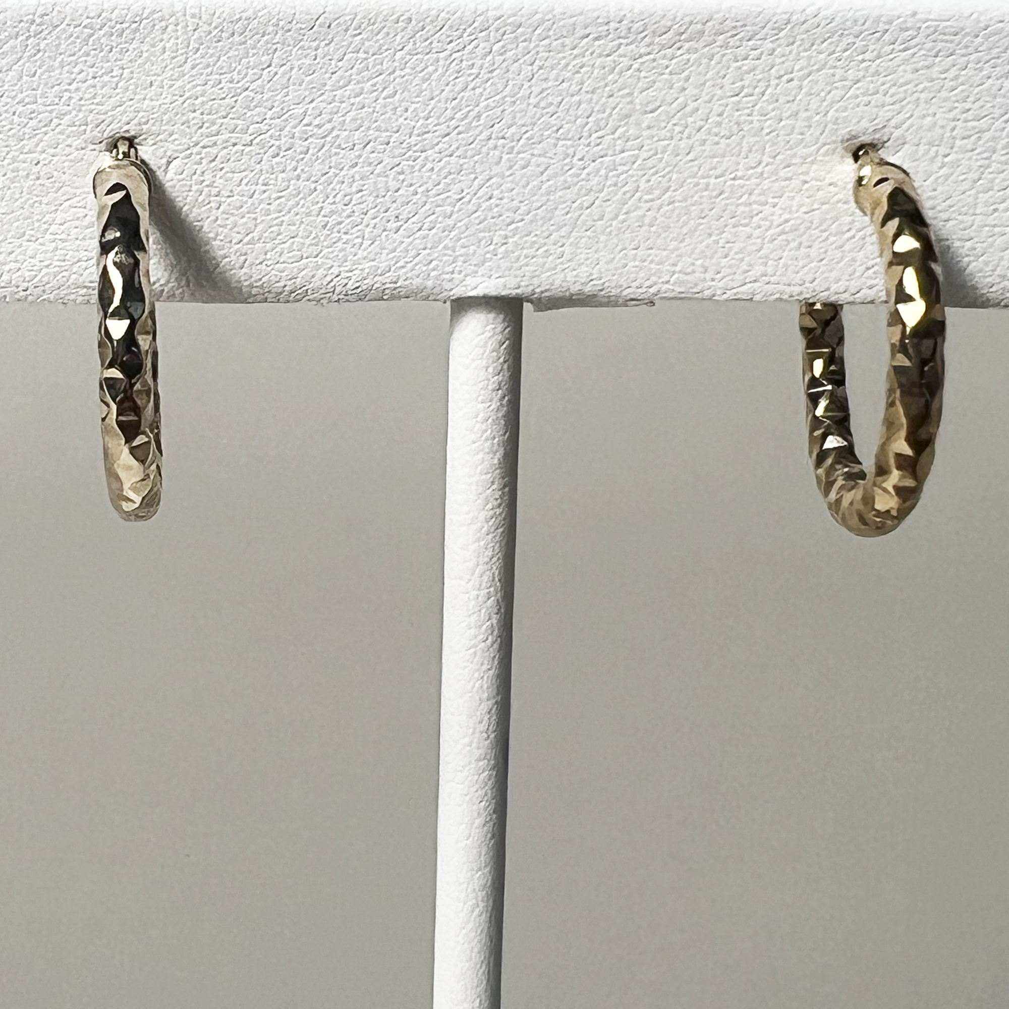 Diamond Cut Medium Hoops | 10K Yellow Gold