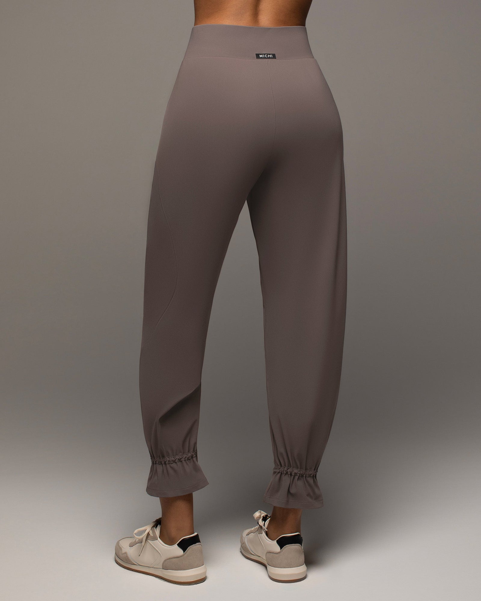 Avant Pant | Deep Taupe