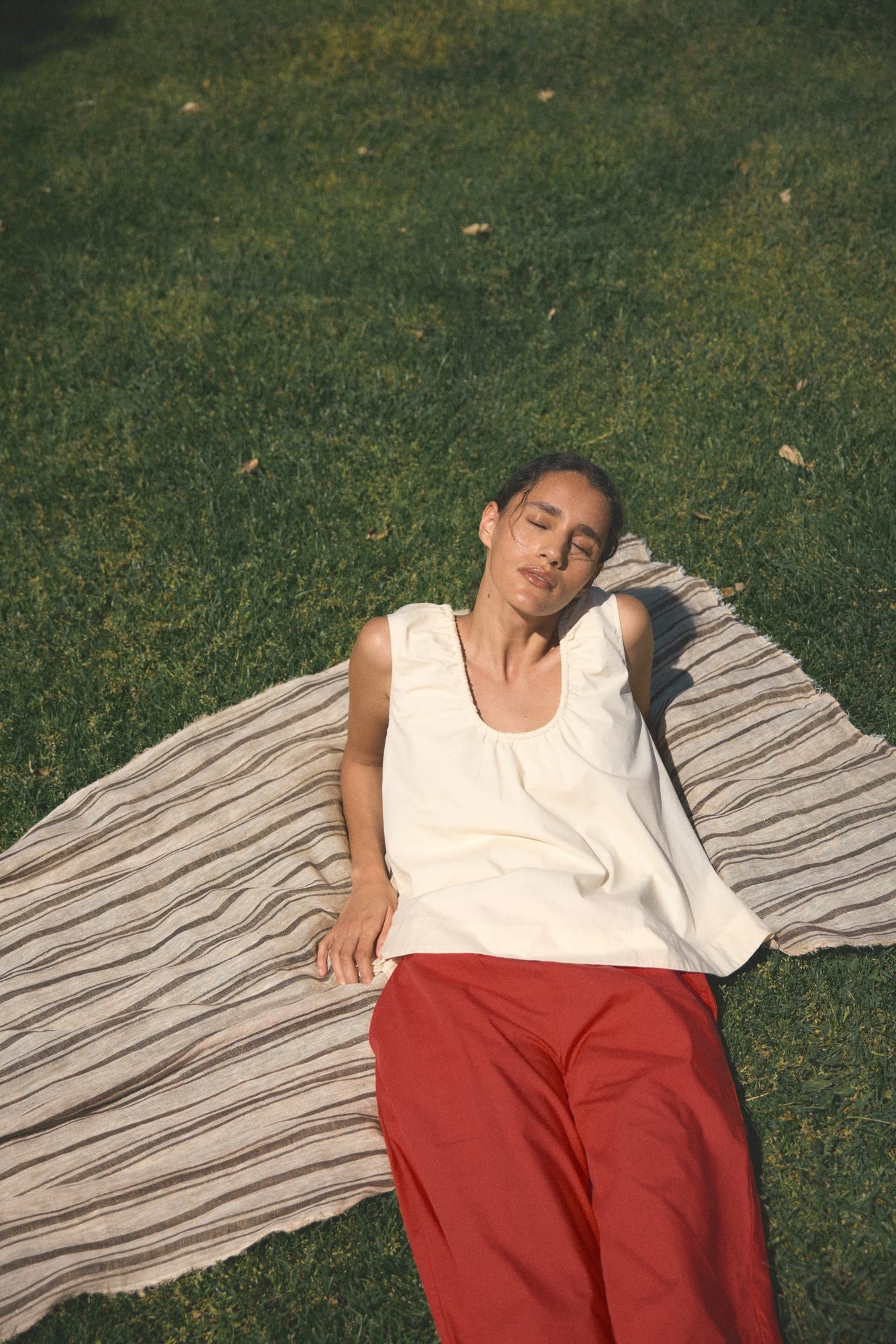 Aya | Abby Organic Cotton U-Neck Top in Size Small