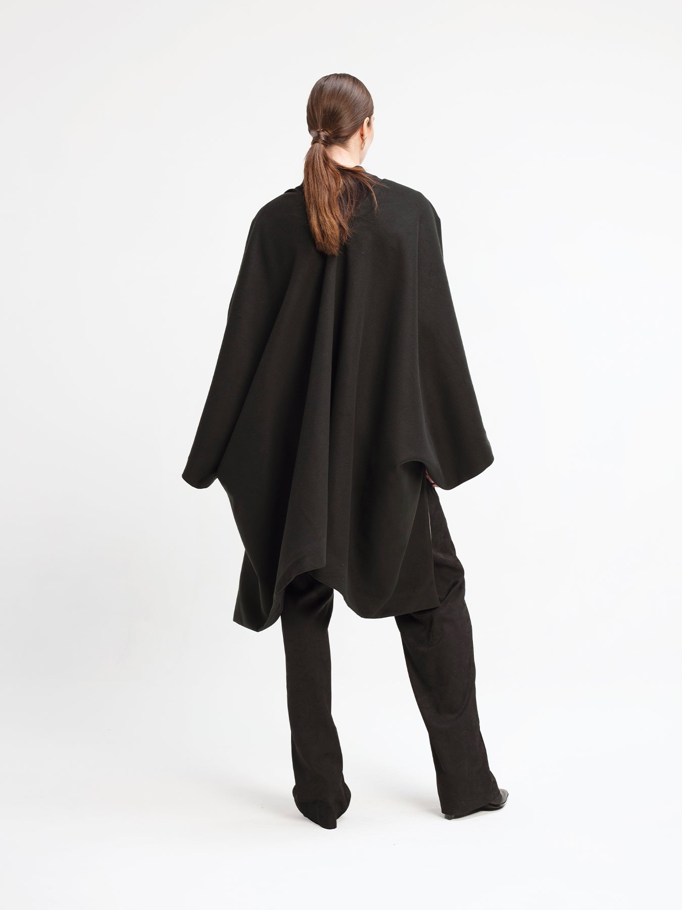 Amy Reversible Poncho | Fama Noir