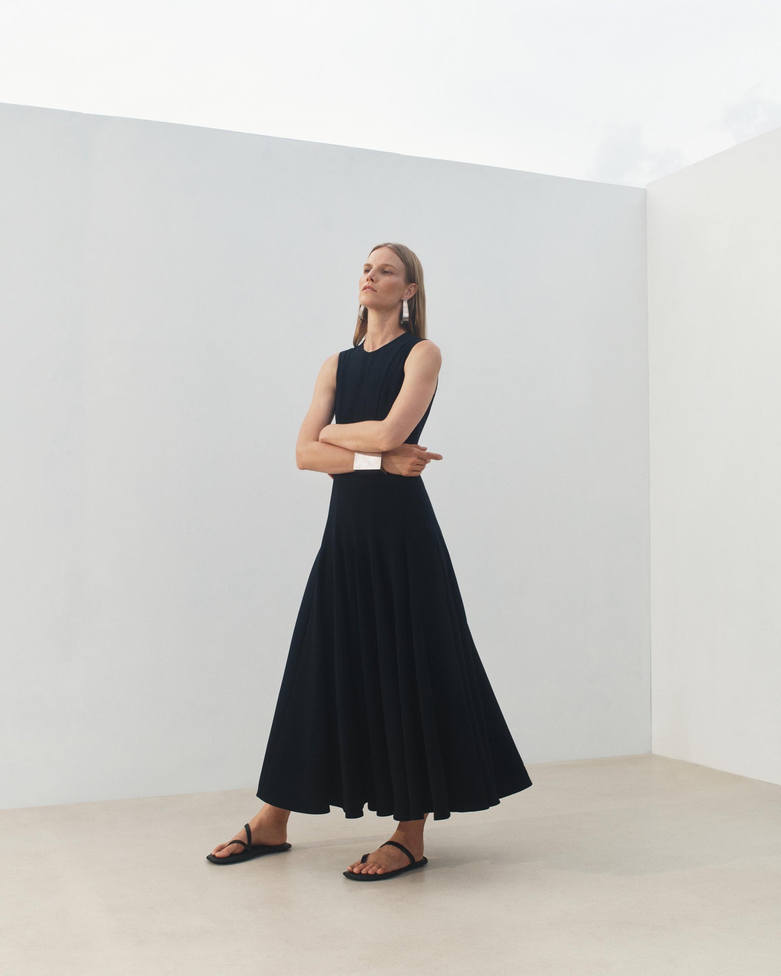 Another Tomorrow Panelled Flare Dress in Black – Crêpe Women's Dress