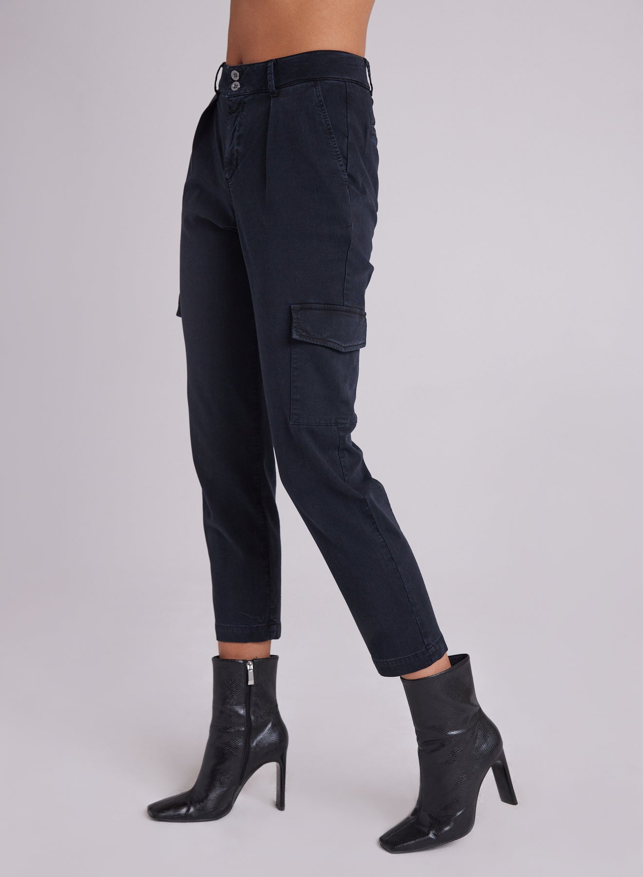 Londyn | Clean Cargo Trouser | Black