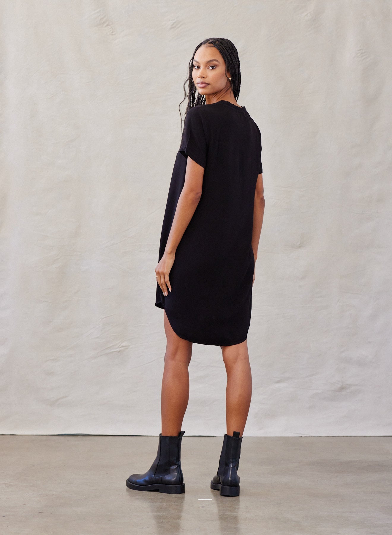 V Neck Dress | Vintage Black