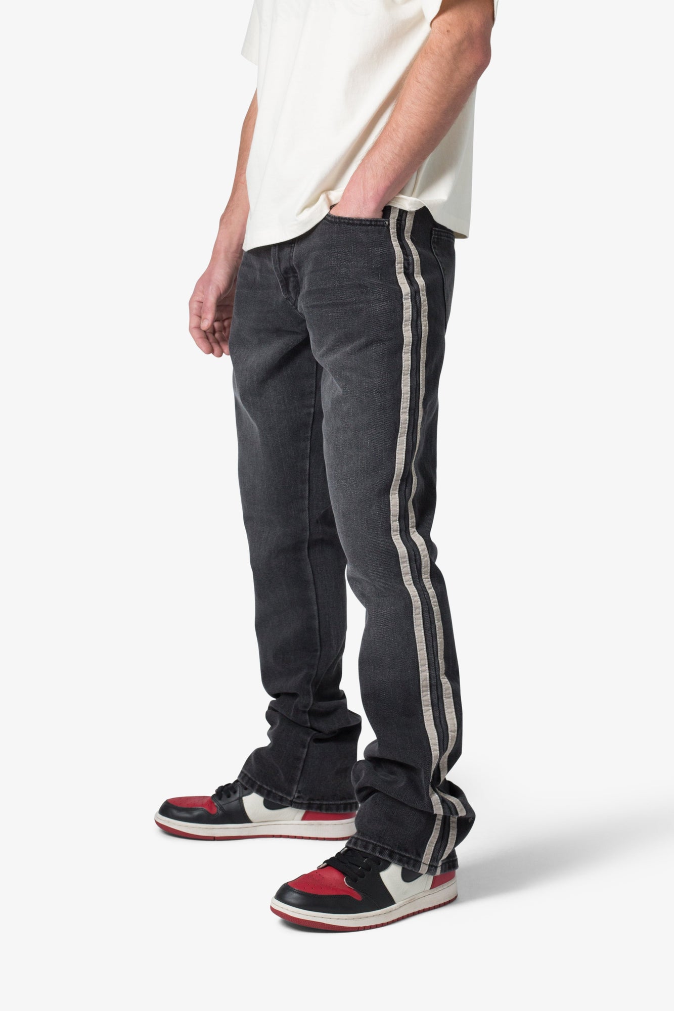 B683 Track Flare Denim | Black