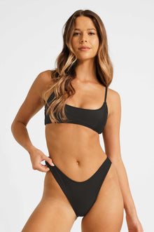 Women | Classic Bottoms | Bermuda Black