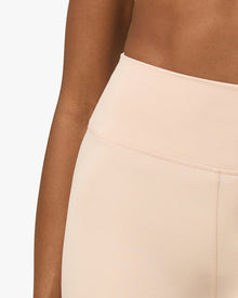 Hot Short | Ballet Slipper