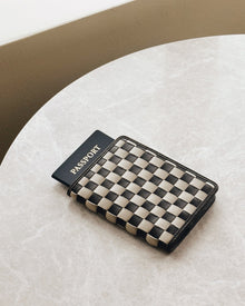 Este Passport Holder - Check | Brown/Cream