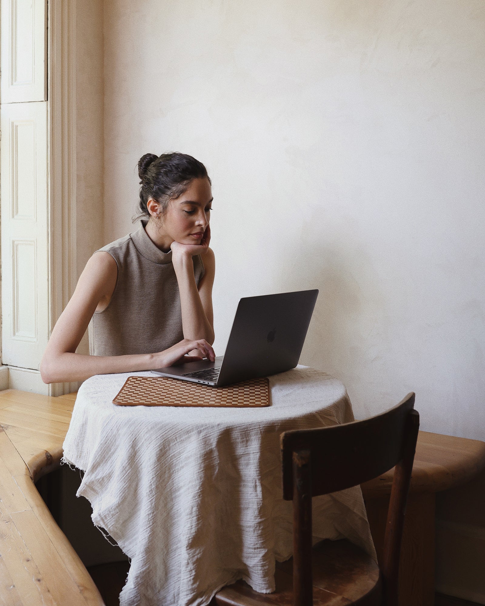 Lia Laptop Case - Carre Weave | Caramel