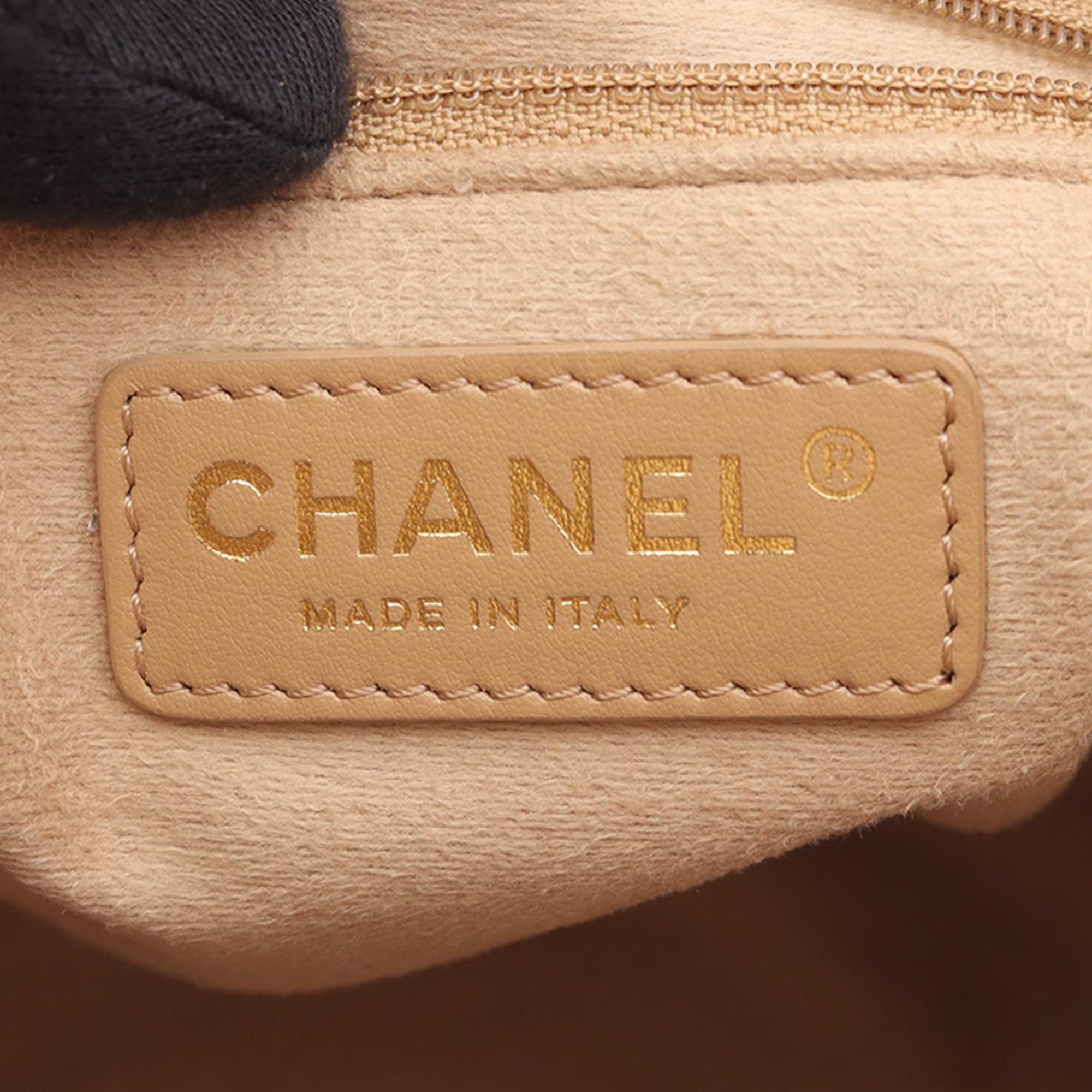 Chanel | Pre-Owned CC Deauville Drawstring Bucket Bag | Neutral