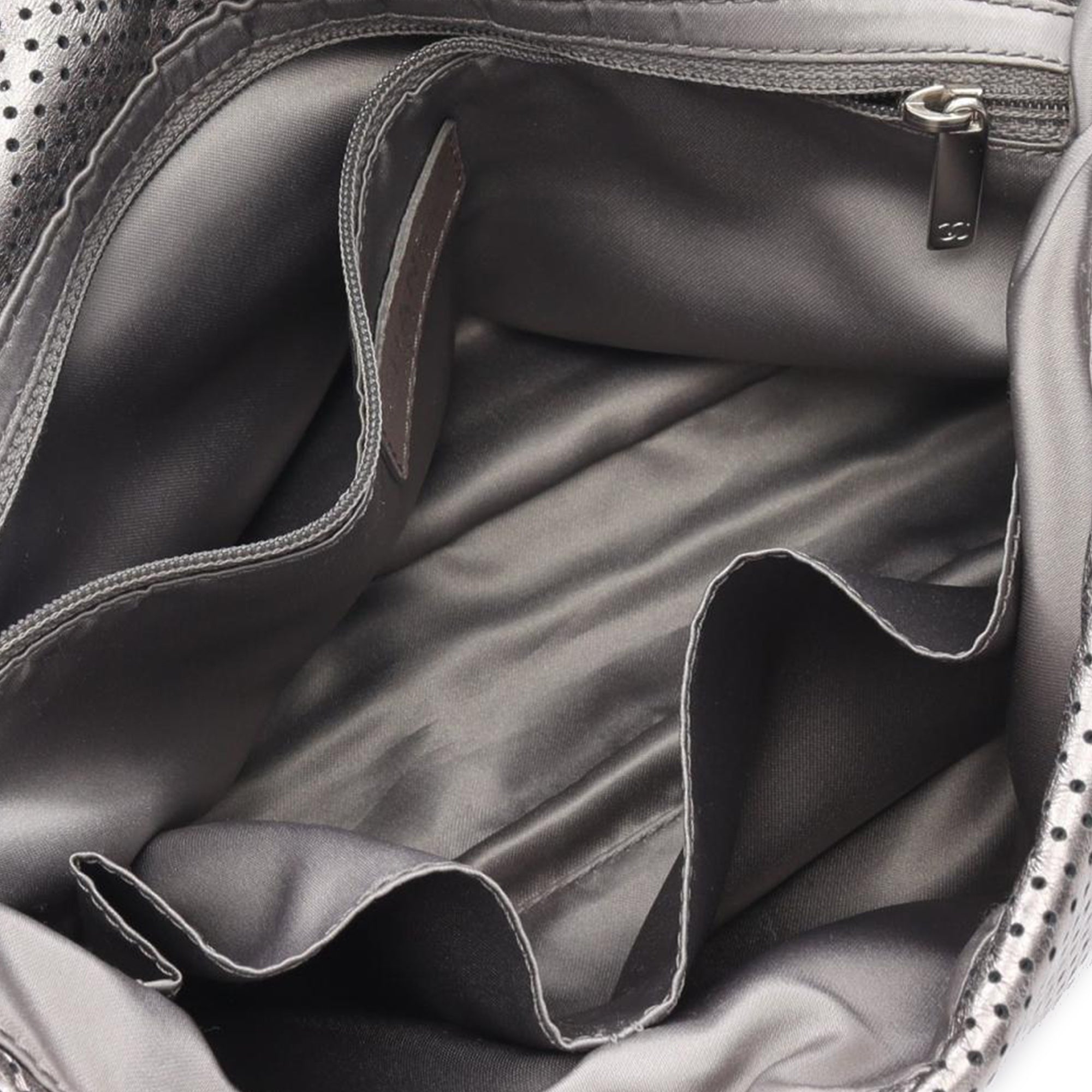 Chanel | Pre-Owned Reissue Perforated Calfskin Drill Flap | Silver