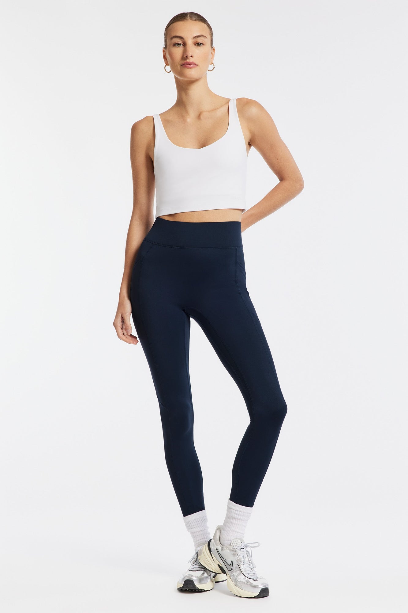 Bandier | Center Stage Pocket Legging | Navy Blazer