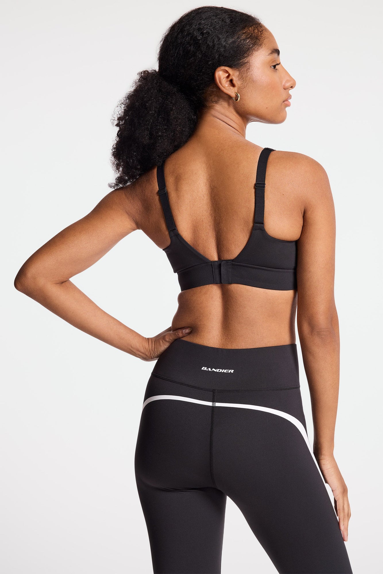 Bandier | V Neck Plunge Bra | Black