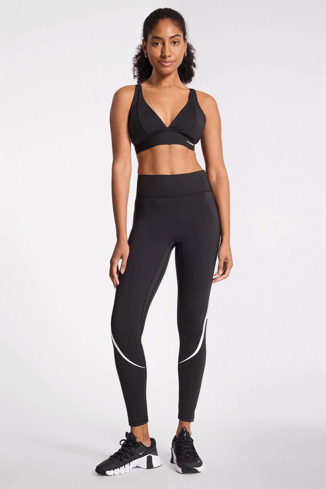 Bandier | V Neck Plunge Bra | Black