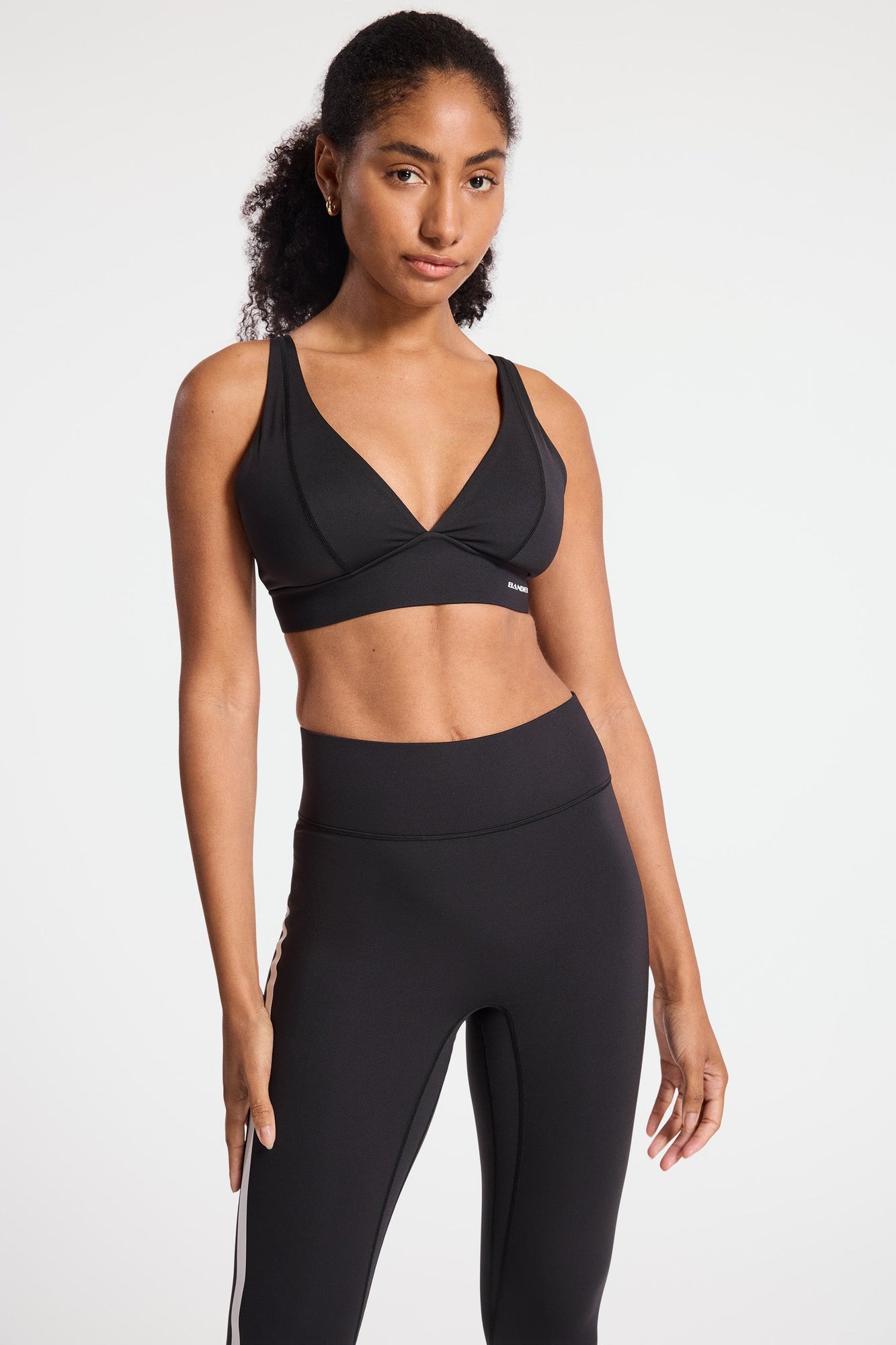 Bandier | V Neck Plunge Bra | Black