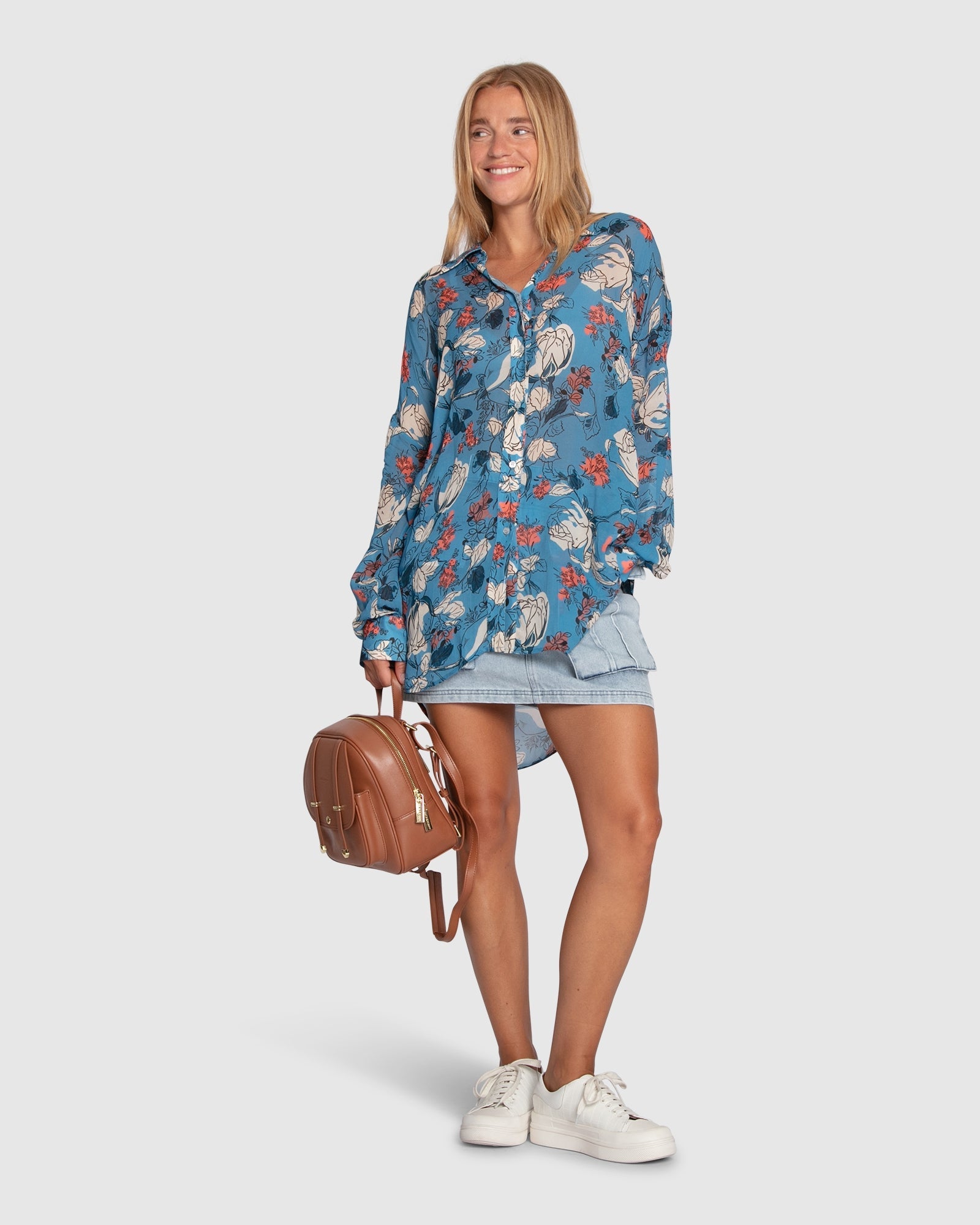 Women | Because You Move Me Oversized Shirt | Flora Blue