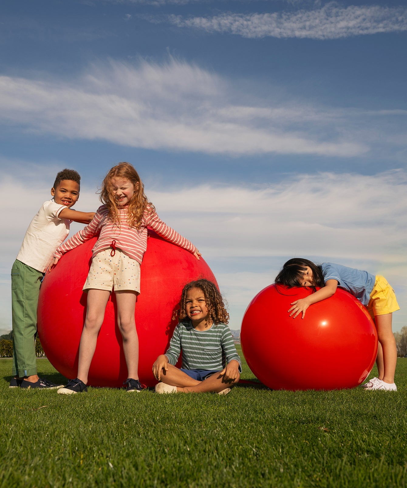 Kids Unisex | Bingo Short | Red/Neutral/Multi