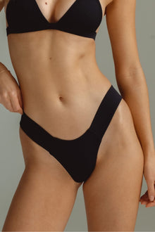 Added Coverage Uno Bikini Bottom | Black Rib
