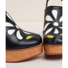 Bonnie Platform Clog | Black Floral