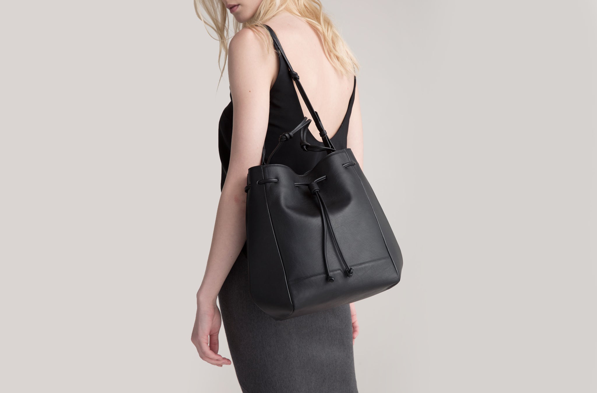 The Bucket Backpack | Large | Black